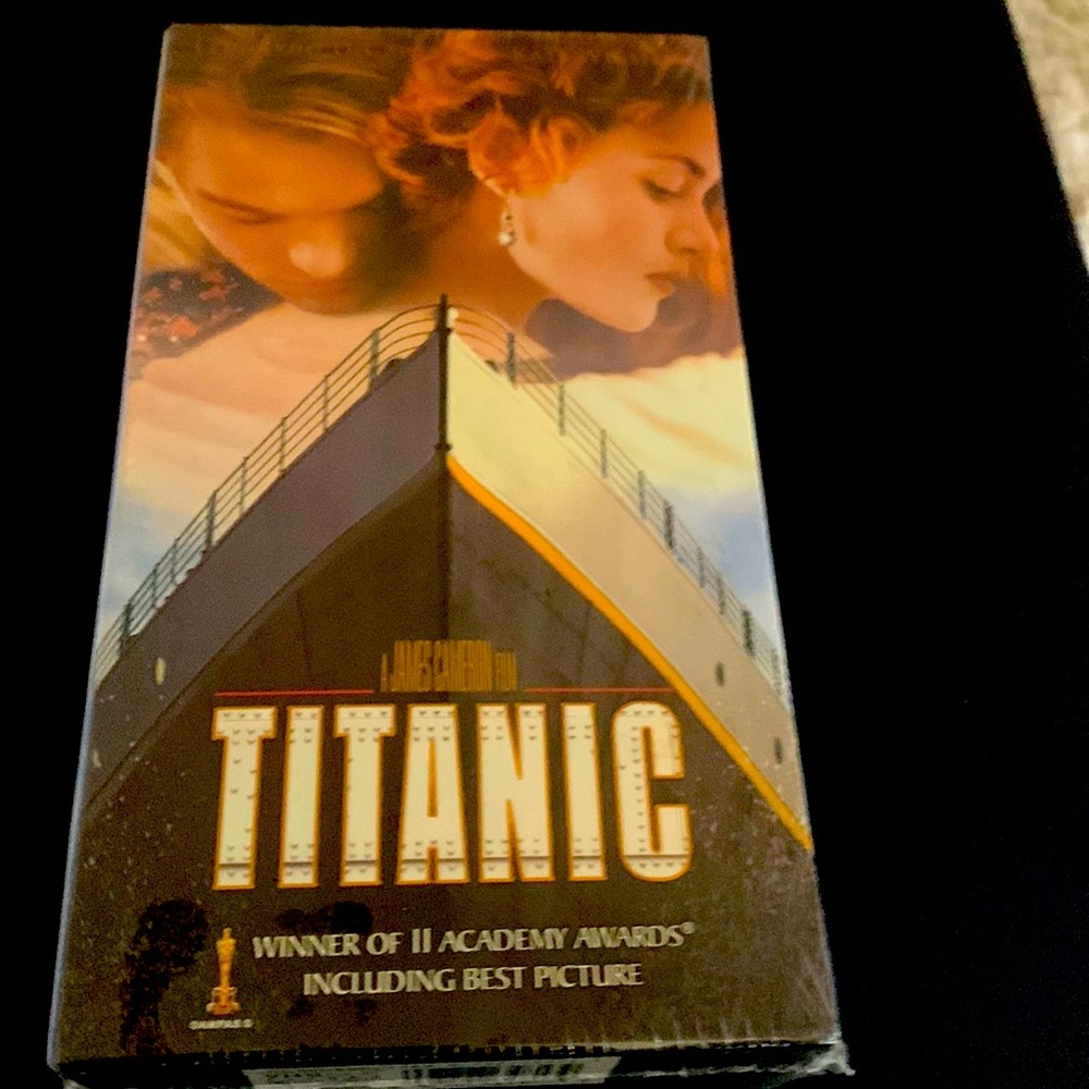TITANIC VHS BOX SET